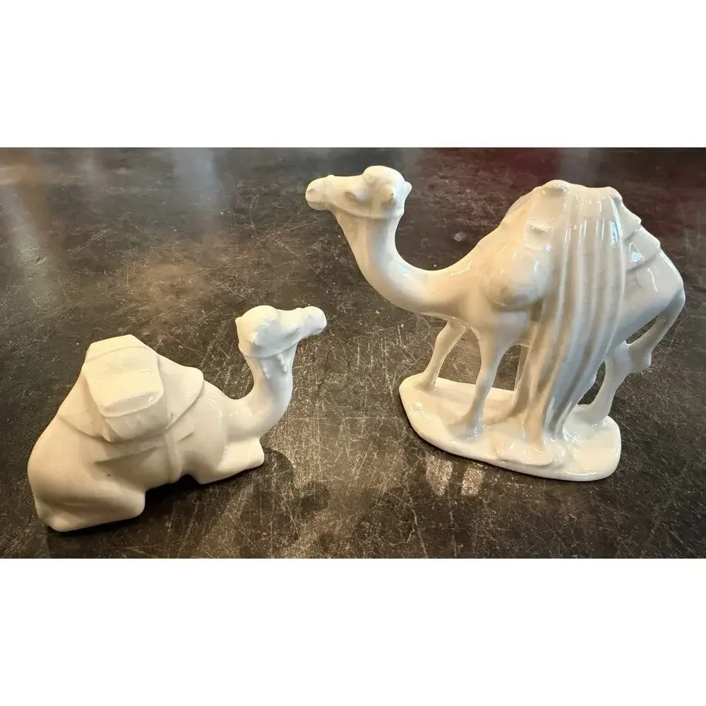 Vintage 14 Piece Ceramic Small Molded Christmas Nativity Set~Glazed White